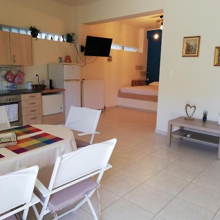 Althea Holiday Studio Agia Marina  Extérieur photo