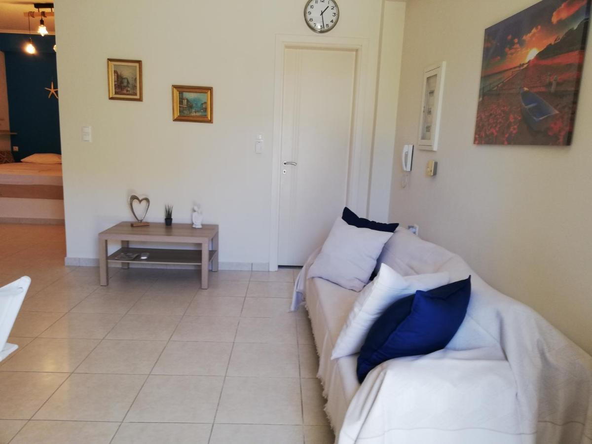 Althea Holiday Studio Agia Marina  Extérieur photo