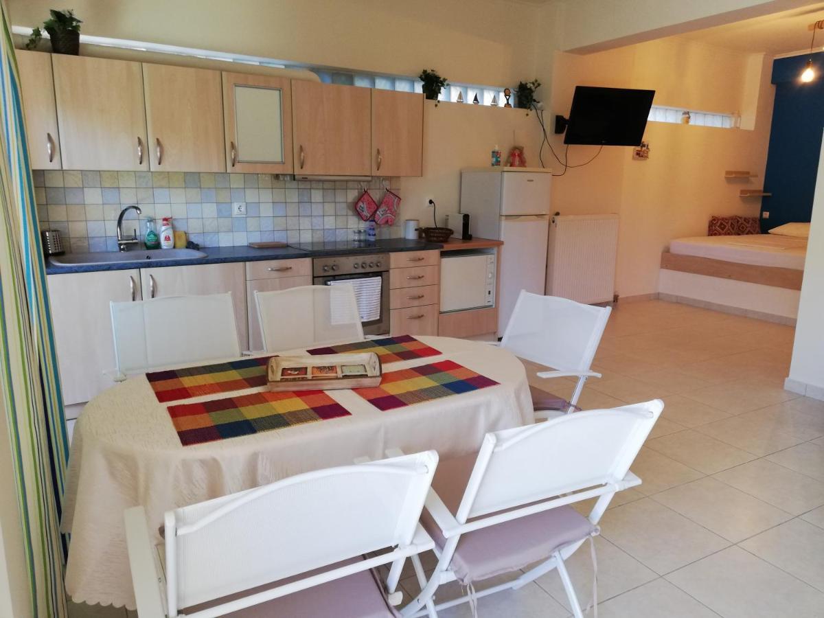 Althea Holiday Studio Agia Marina  Extérieur photo
