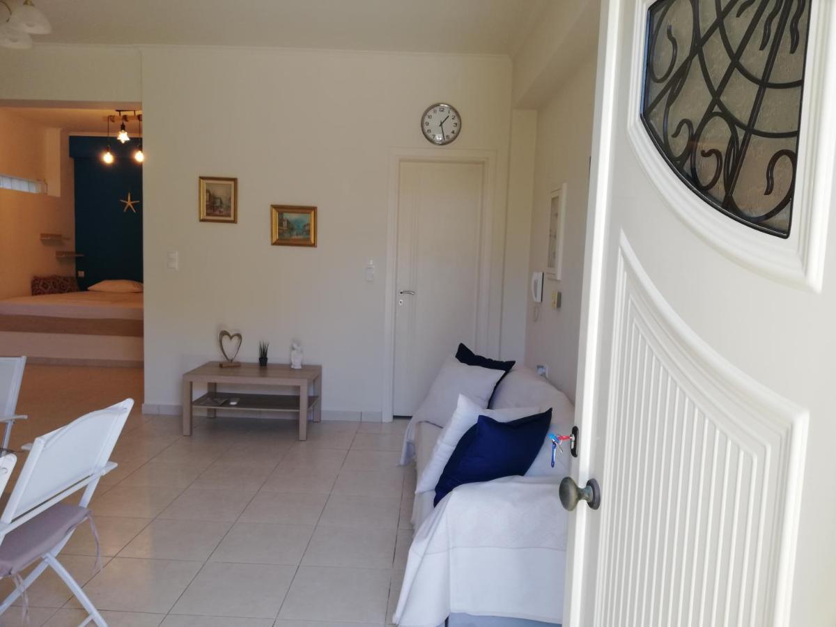 Althea Holiday Studio Agia Marina  Extérieur photo